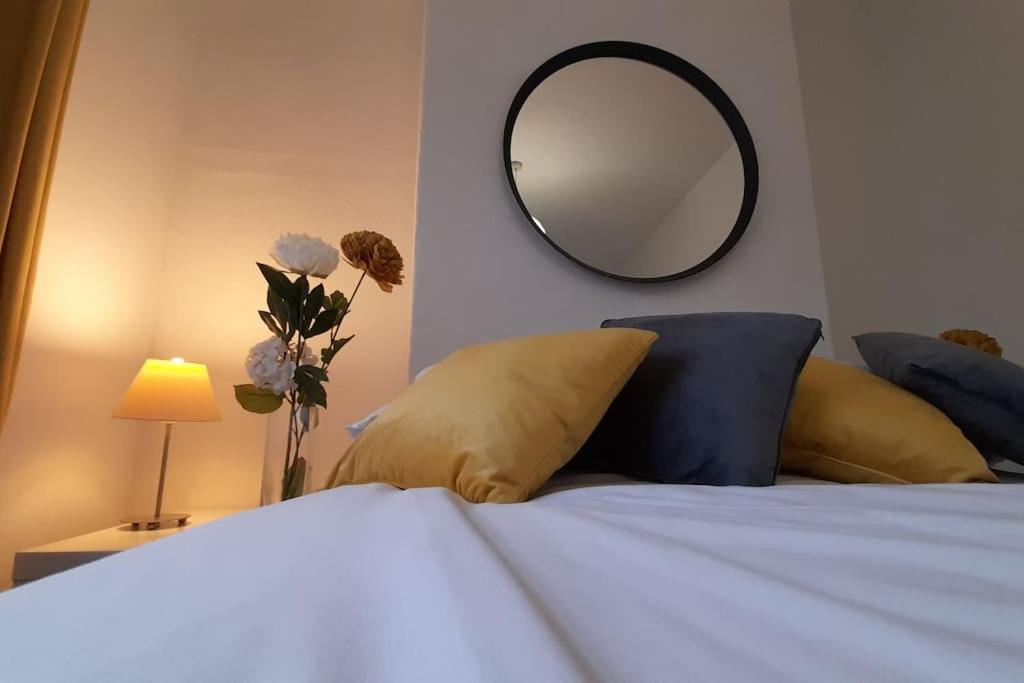 Spacious 4 Bedroom, Free Netflix, Central Location Cardiff Bagian luar foto